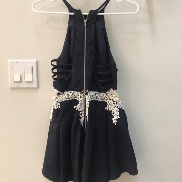 Romper *Never Worn* - Picture 2 of 2